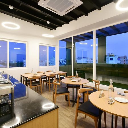 Townhouse Airport Road Hotel Yelahanka Exterior photo
